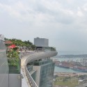 from-the-edge-of-the-skypark-you-can-see-how-the-entire-pool-curves , Marina Bay Sands Infinity Pool – Awesome! In Apartment Category