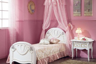 688x544px 4 Charming Little Girl Canopy Beds Picture in Bedroom