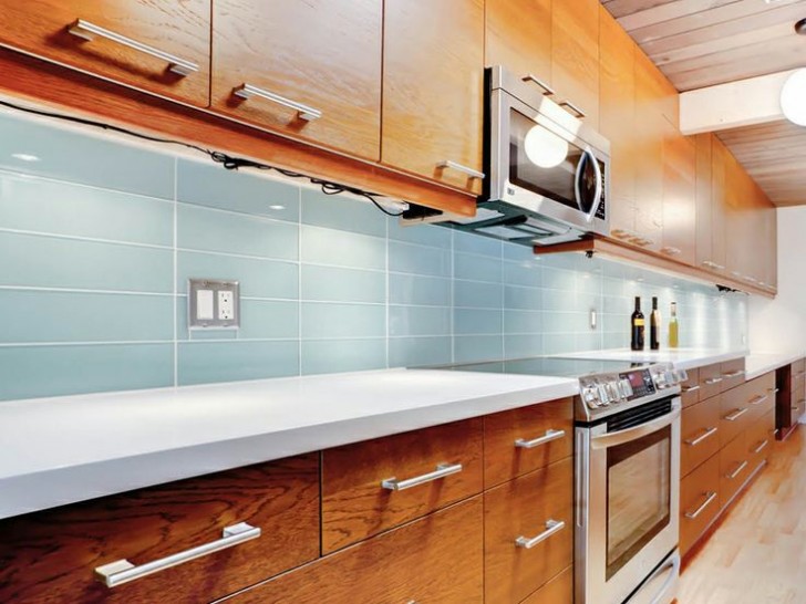 Kitchen , 7 Nice Glass subway tile backsplash ideas : Backsplash And Bathroom Tile Ideas