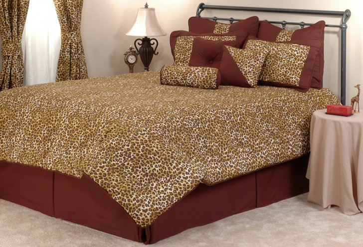 Bedroom , 10 Unique Cheetah print bedroom ideas : Kartoun Bedding
