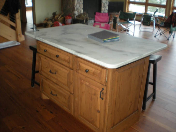 Kitchen , 9 Fabulous Marble topped kitchen island : Knotty Alder Kitchen Island