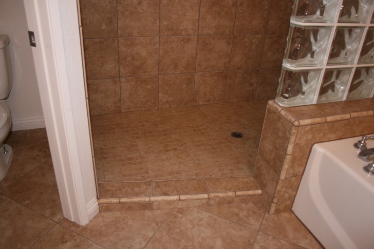 Bathroom , 7 Outstanding Doorless shower pictures :  Bathroom Tile Ideas