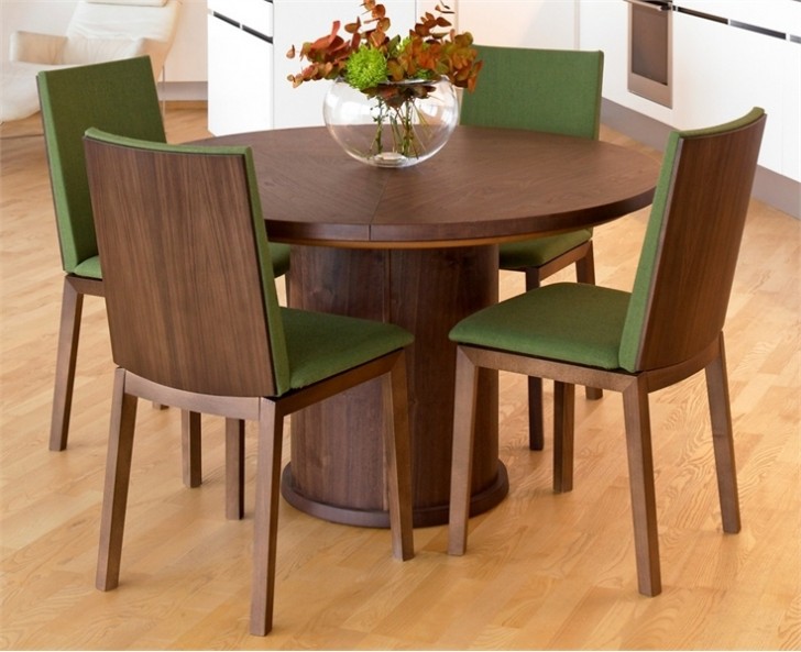Furniture , 7 Good Epandable round dining tables : Dining Room Tables