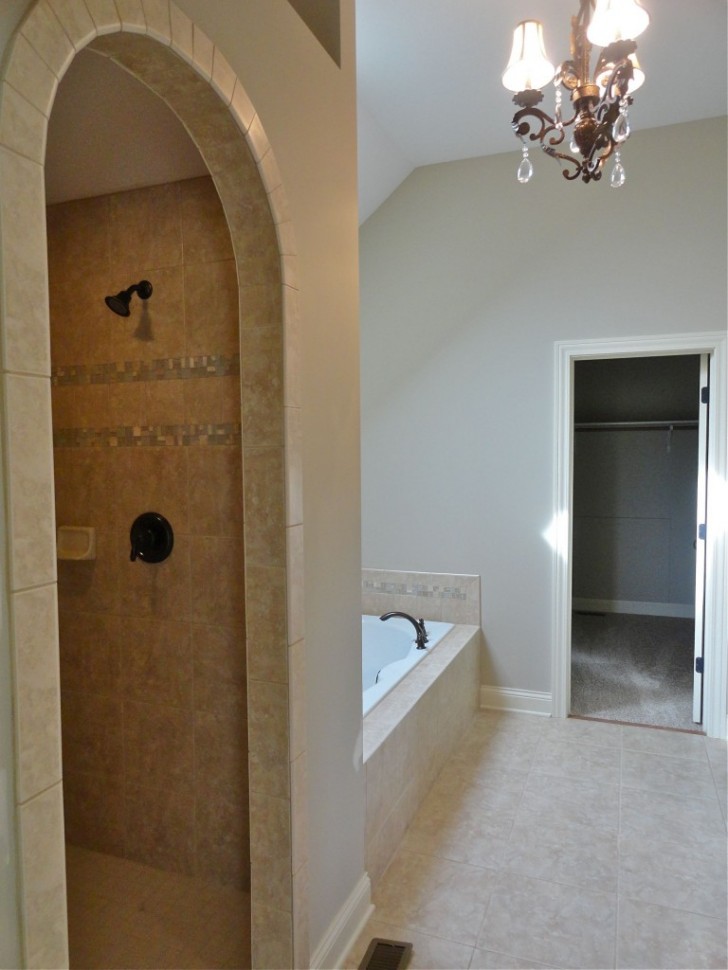 Bathroom , 8 Charming Doorless shower designs : Doorless Shower