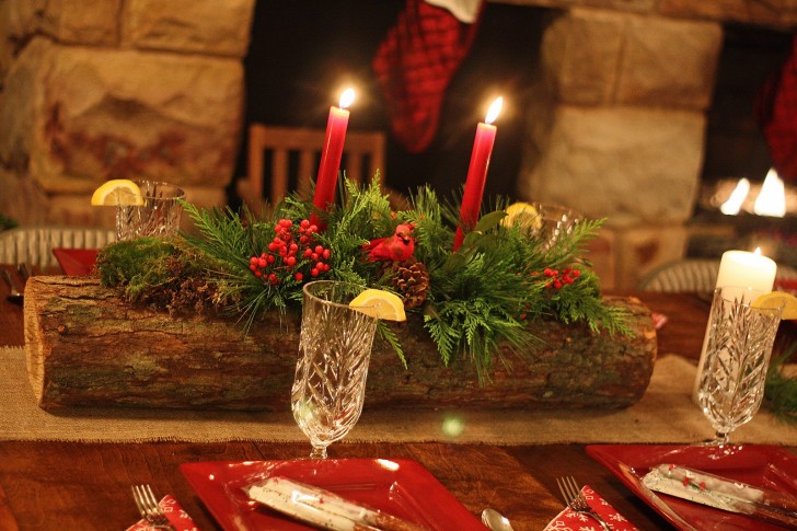 Furniture , 9 Fabulous Christmas dining table centerpiece : Christmas Dining Table