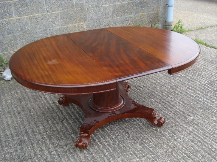 Furniture , 8 Stunning Extendable dining table seats 10 : Large Regency Round Extending Pedestal Dining Table