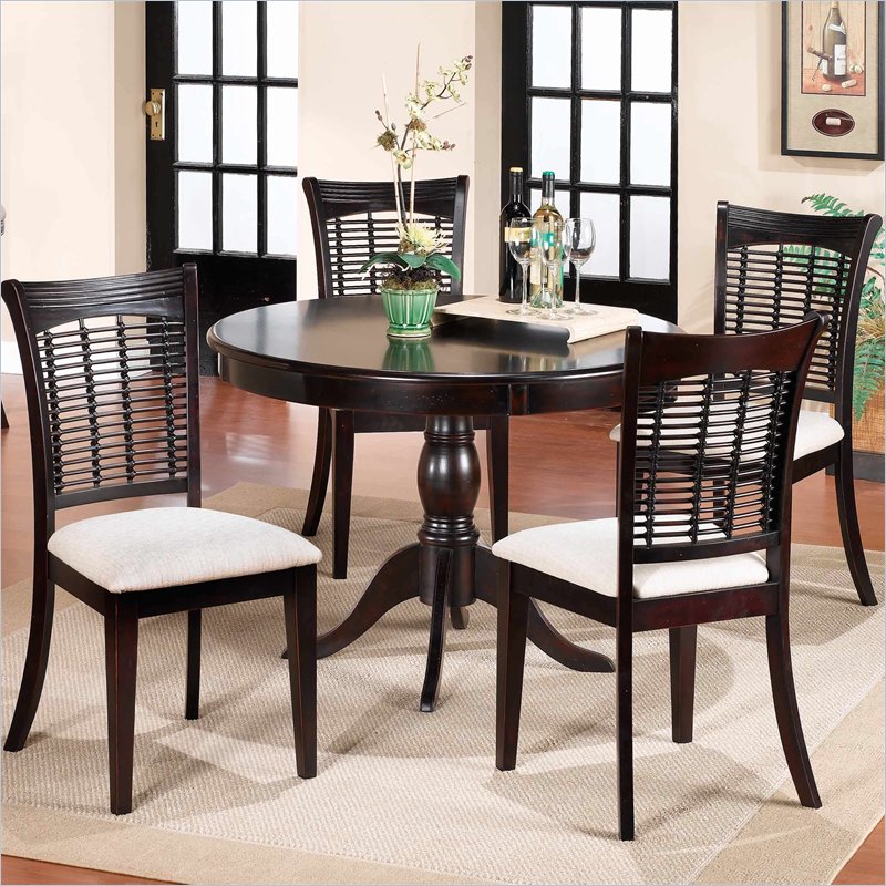 800x800px 8 Amazing Round Pedestal Dining Table Set Picture in Dining Room