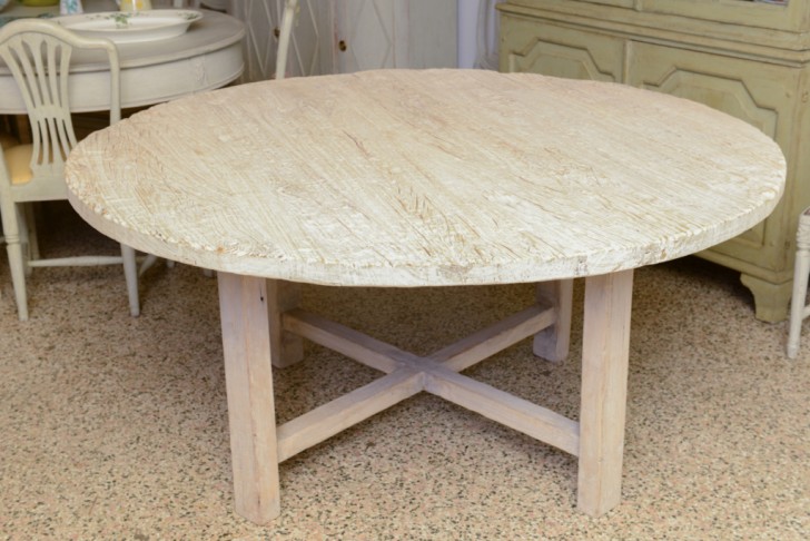 Furniture , 8 Good Poplar dining table : Round Dining Table