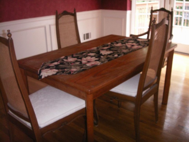 Dining Room , 8 Stunning French Provincial Dining Table And Chairs : French Provincial Maple Dining Table