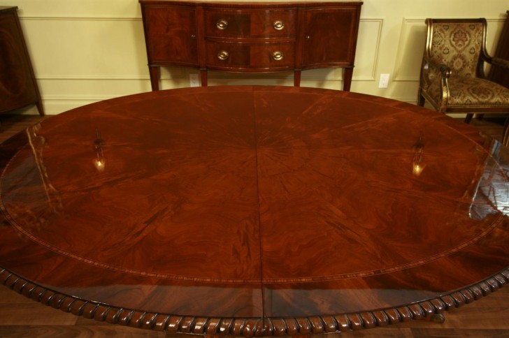 Furniture , 6 Stunning Carlyle Dining Table : Henredon Dining Table