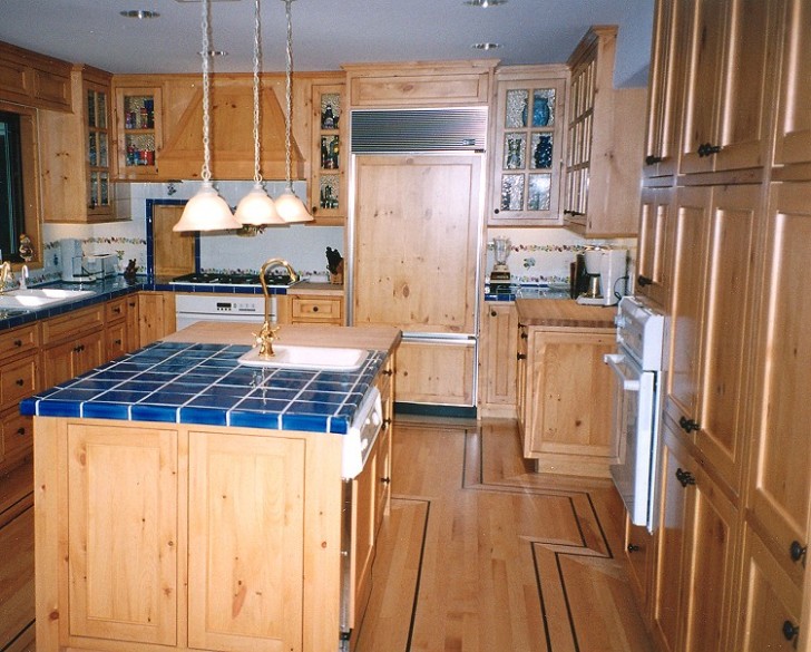 Kitchen , 8 Outstanding Knotty pine kitchen cabinets : Kitchen Specifications
