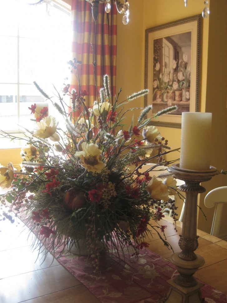Others , 6 Beautiful Dining Table Floral Centerpieces : Speaking Of Silk Flowers