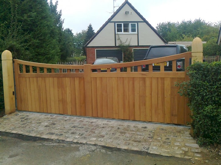 Others , 6 Best Wooden driveway gates : Wooden Driveway Gates Installer