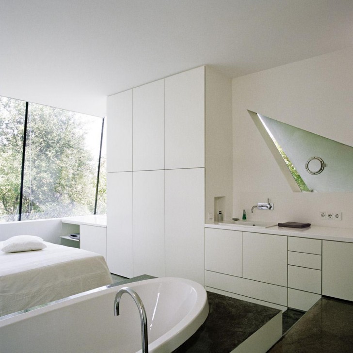 Bathroom , 7 Popular Interior Design Ideas for Bathrooms : Minimalist Bathroom Ideas