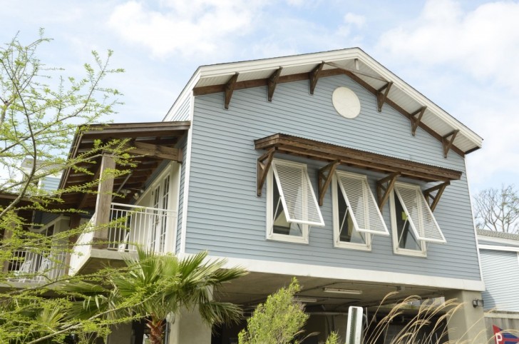 Homes , 8 Top-Notch Bahama Shutters :  Roller Shutters