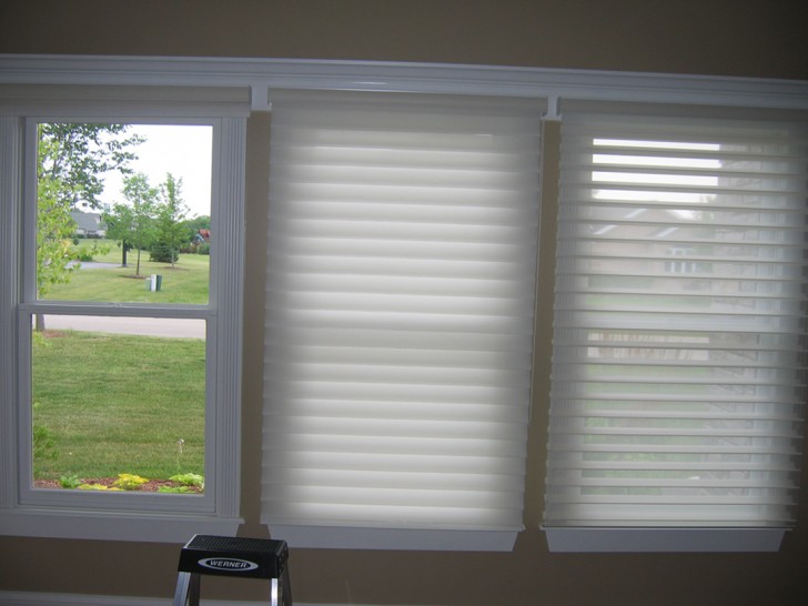 Others , 6 Good Outside mount blinds :  Roman Blinds