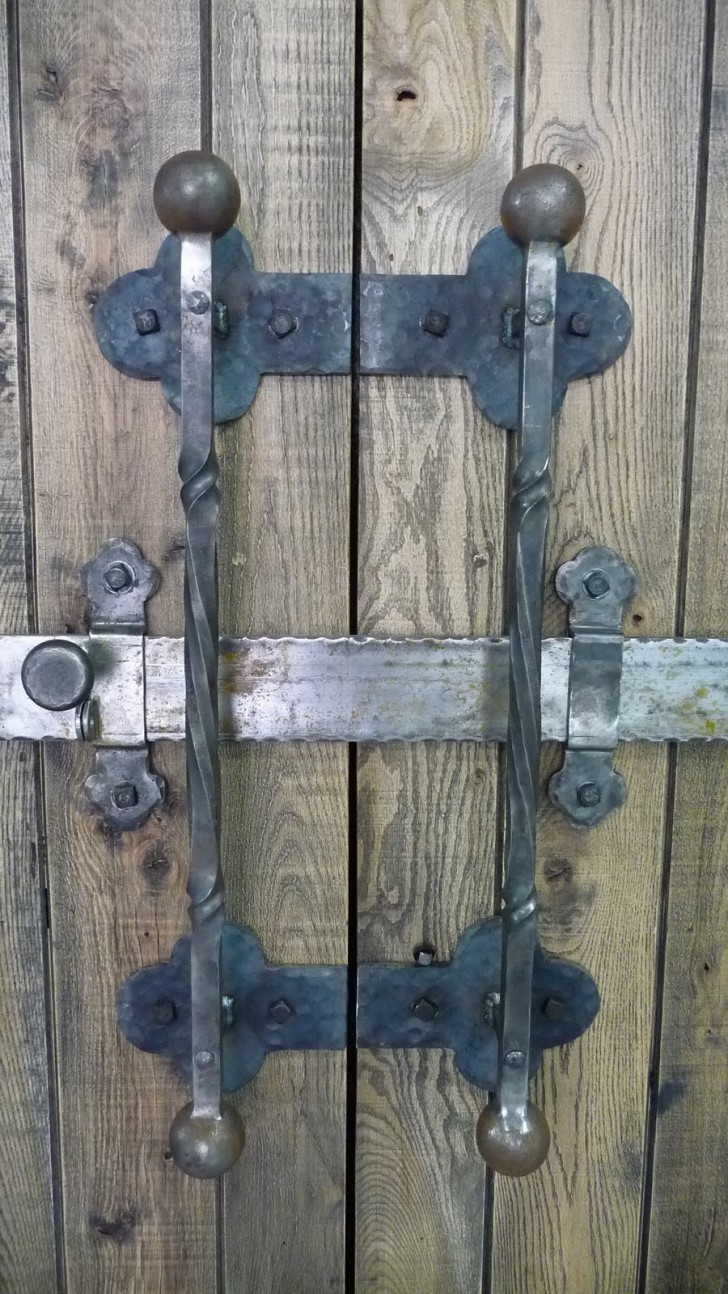 Others , 7 Unique Barn Door Locks : solid square