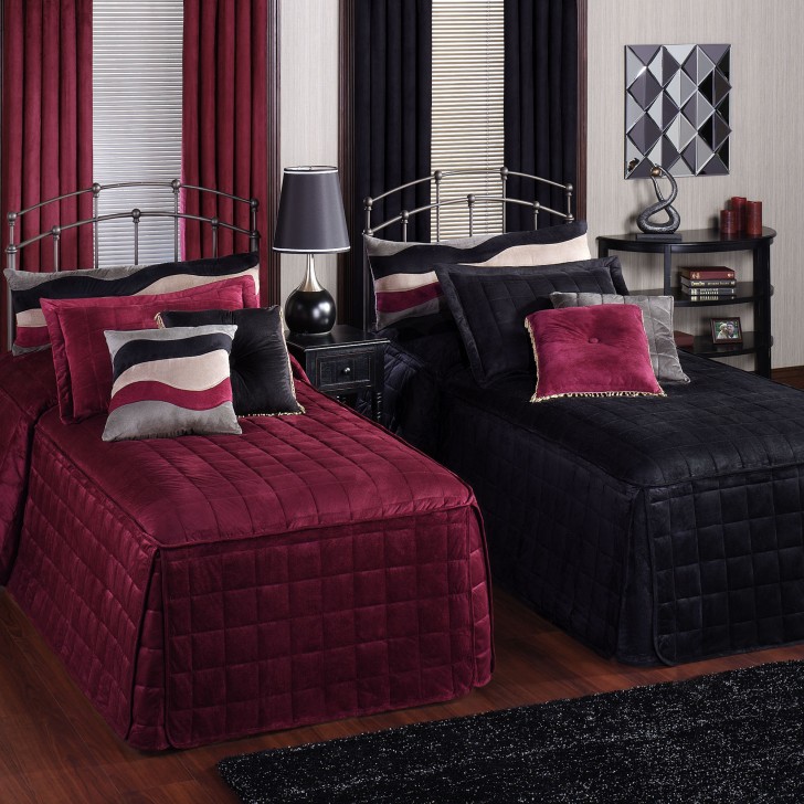 Bedroom , 7 Gorgeous Fitted bedspread : Classic Fitted Bedspread