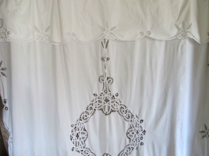 Others , 8 Fabulous Battenburg lace curtains :  Blackout Curtains