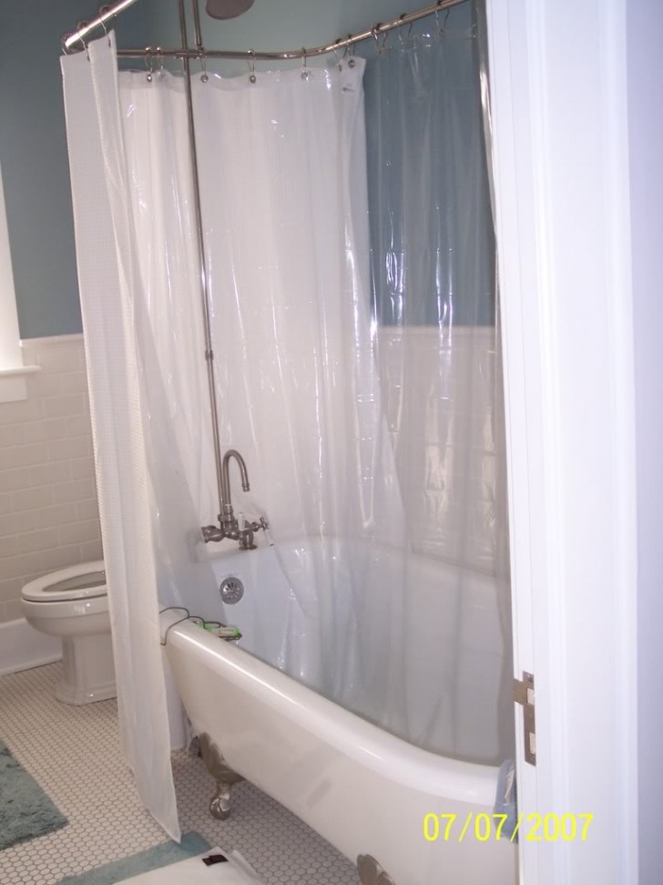 Bathroom , 7 Nice Clawfoot tub shower curtain :  Clawfoot Tub Shower Curtain Ideas