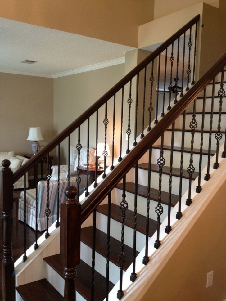 Others , 6 Fabulous Wrought iron spindles :  Spiral Staircase