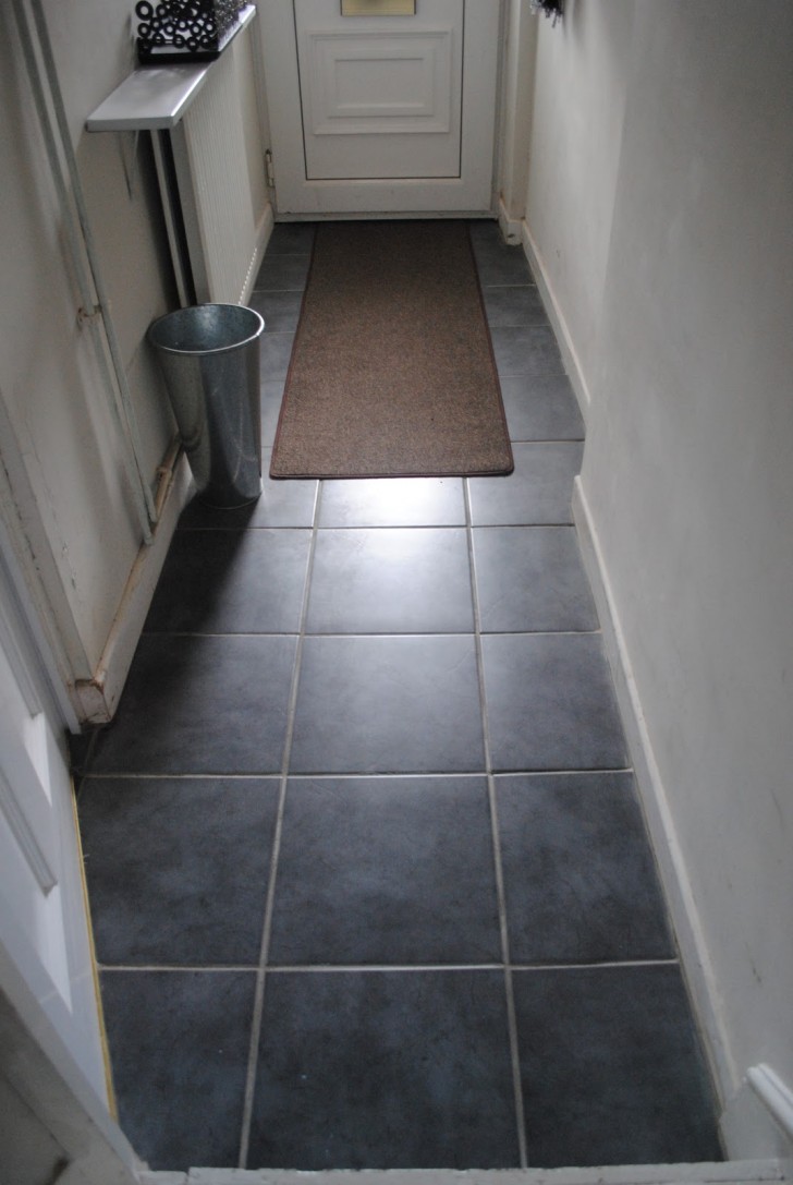 Others , 10 Charming Hallway tiles : Tiled Hallway