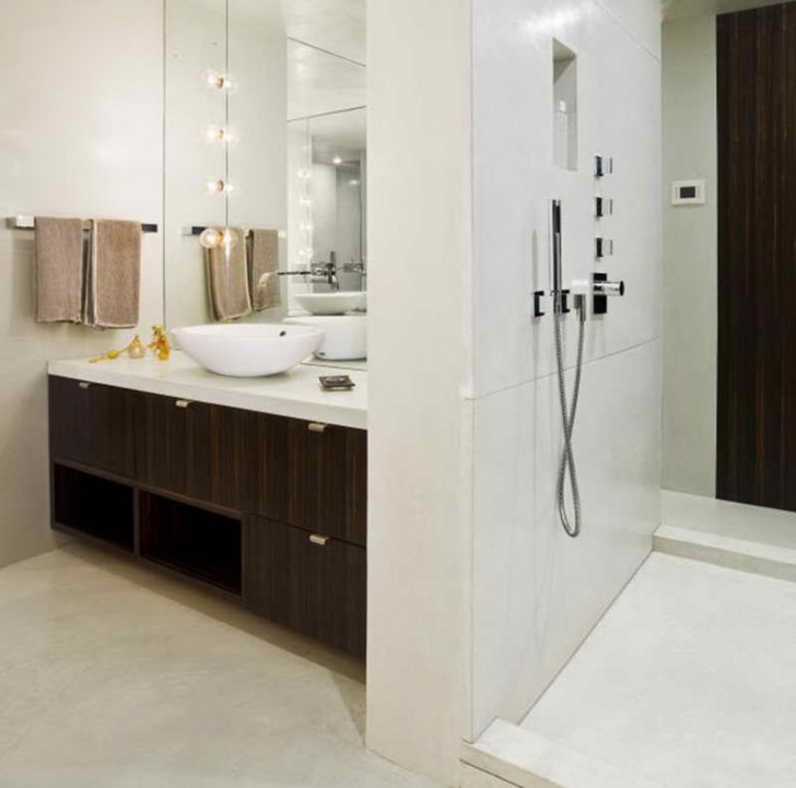 Bathroom , 10 Gorgeous Bathroom mirror ideas on wall : Small Apartment Bathroom Ideas With Mirror Walls