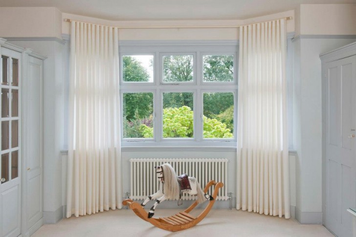 Interior Design , 11 Unique Bay window dressing : Bay Window With Voile Curtains