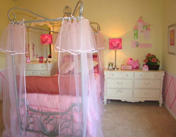 Bedroom , 11 Fabulous Princess bedrooms for girls : Girls Bedrooms
