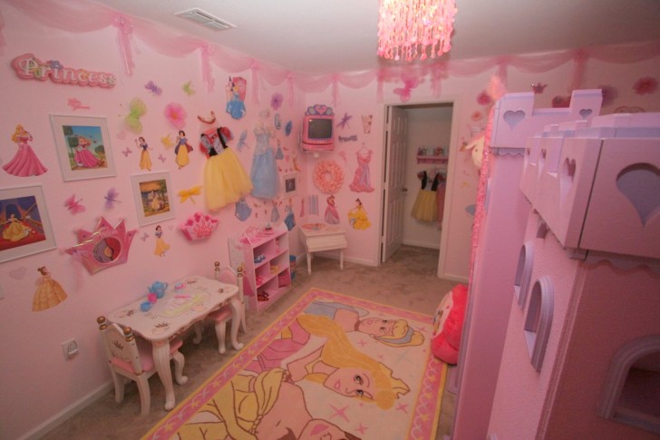 Bedroom , 11 Fabulous Princess bedrooms for girls : Princess Bedroom