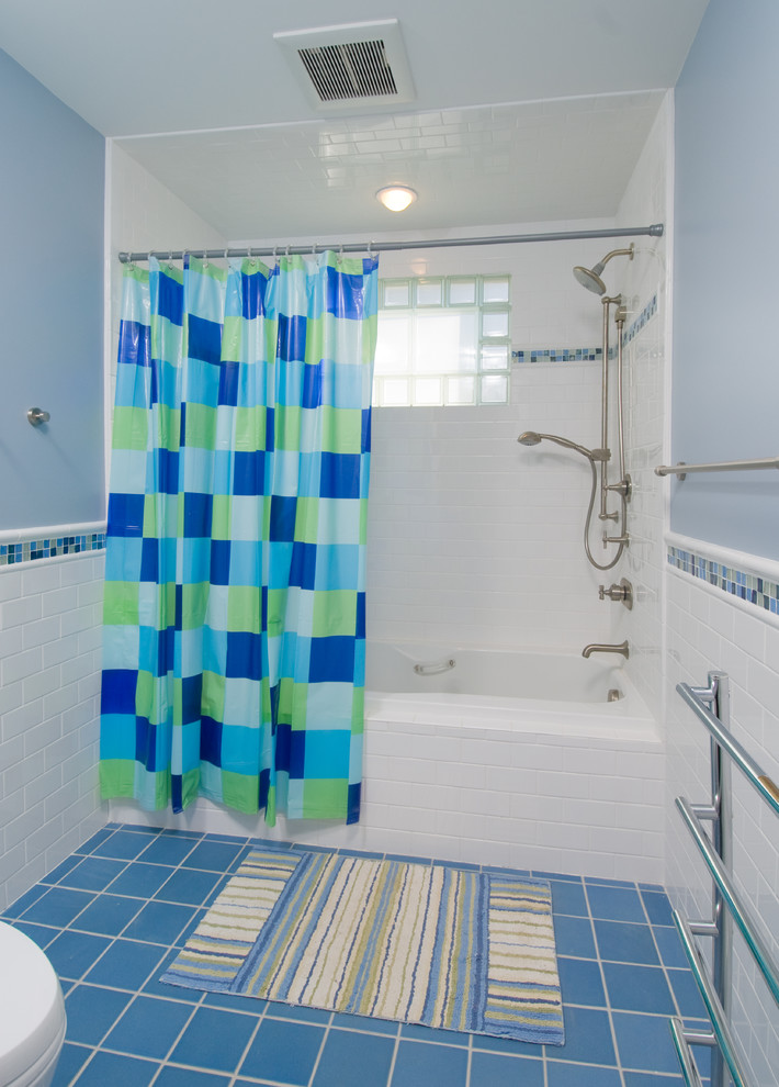 Bathroom , Stunning  Traditional Shower Curtains For Kids Bathroom Image Ideas : Breathtaking  Traditional Shower Curtains for Kids Bathroom Image Inspiration
