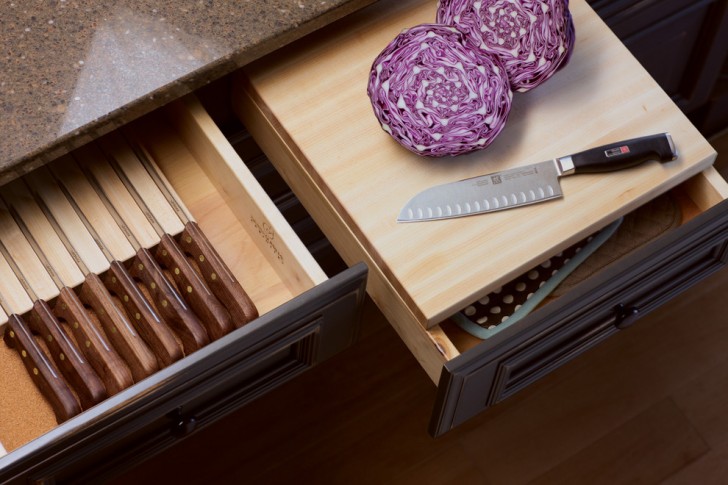 Kitchen , Breathtaking  Modern Ikea Knife Holder Photo Inspirations : Charming  Traditional Ikea Knife Holder Image