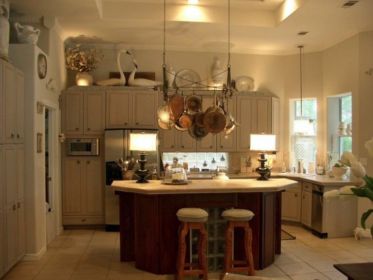 Kitchen , Beautiful  Contemporary Kitch Cabinets Image : Charming  Traditional Kitch Cabinets Inspiration