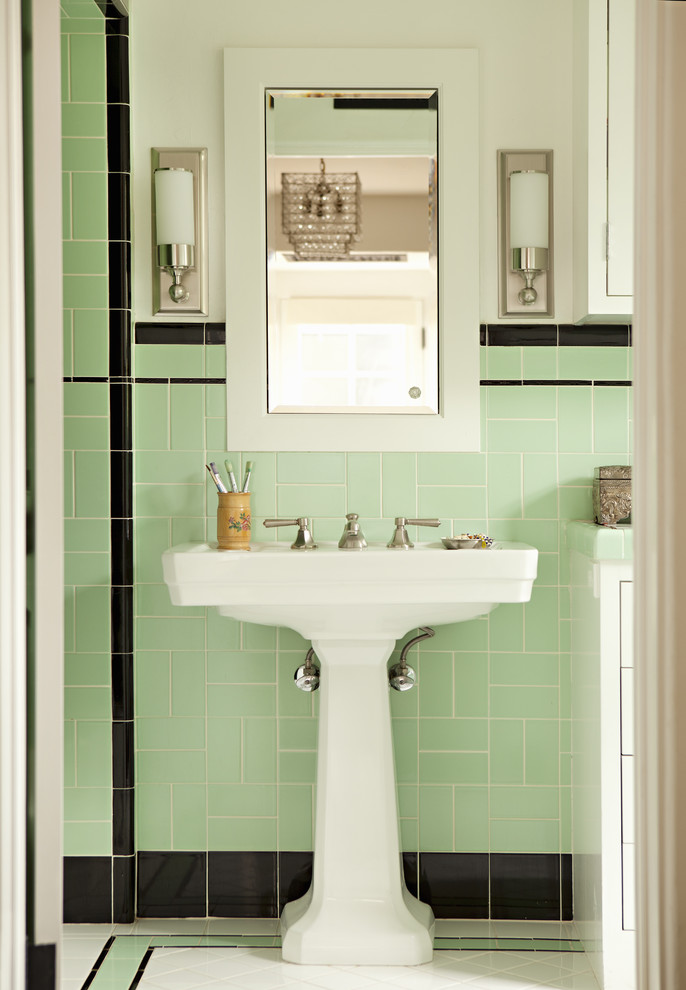Bathroom , Beautiful  Contemporary Bathroom Makeovers for Small Bathrooms Image : Charming  Victorian Bathroom Makeovers For Small Bathrooms Picute
